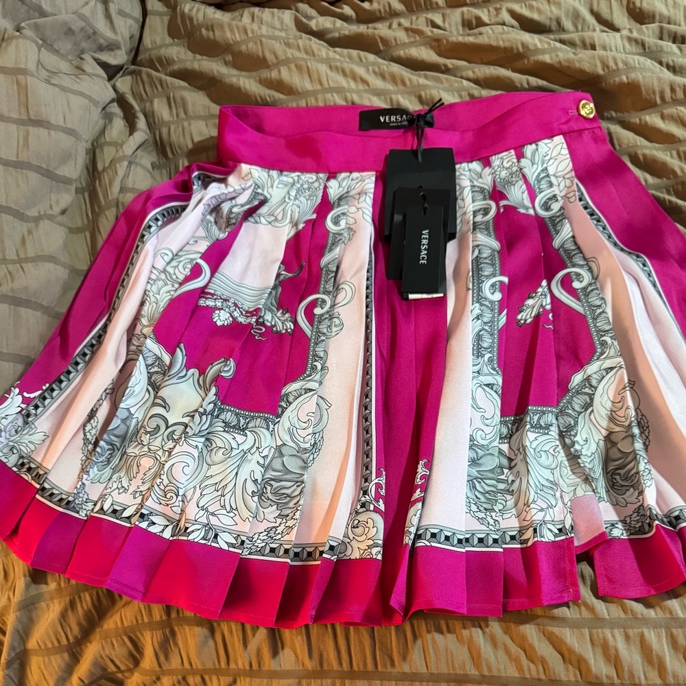 Versace Renaissance pleated Fuchsia and White Mini Skirt